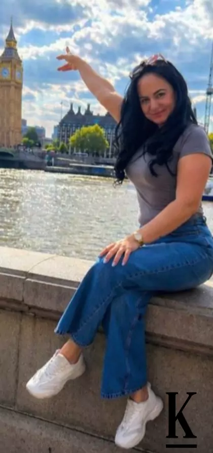 stories-slider-content