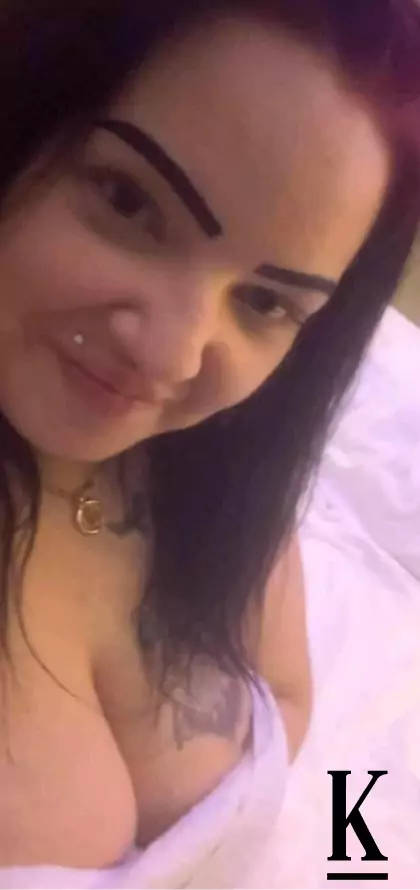 stories-slider-content