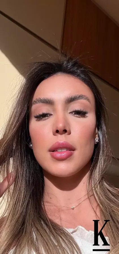 stories-slider-content