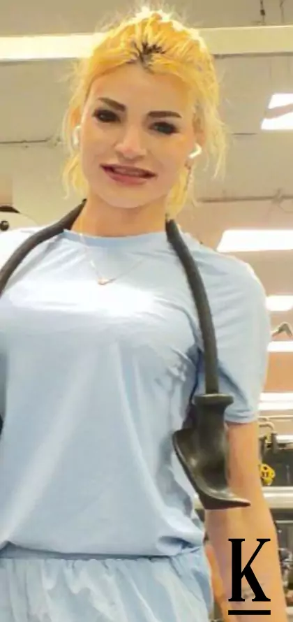 stories-slider-content