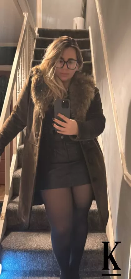 stories-slider-content