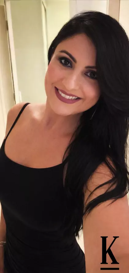 stories-slider-content