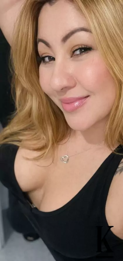 stories-slider-content