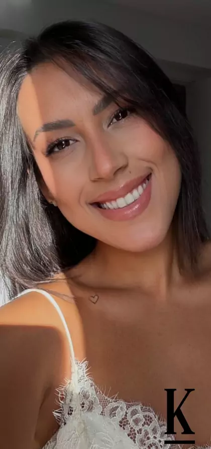 stories-slider-content