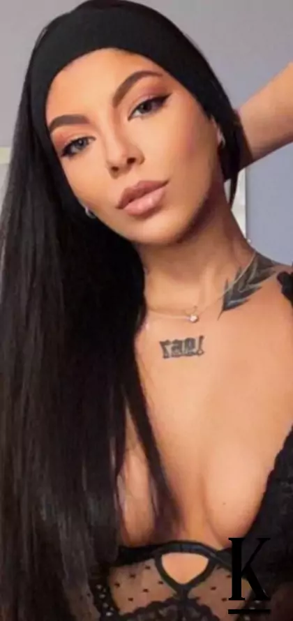 stories-slider-content