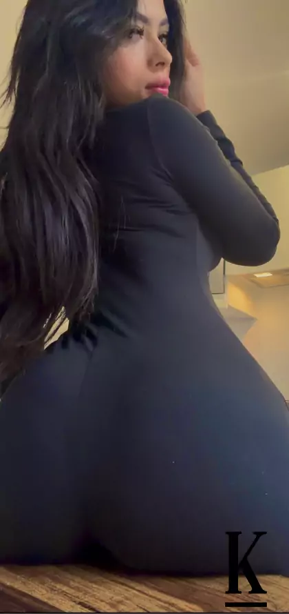 stories-slider-content