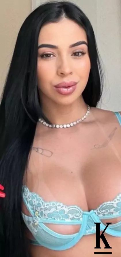 stories-slider-content