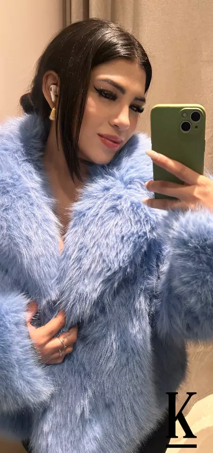 stories-slider-content