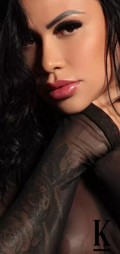 stories-slider-content