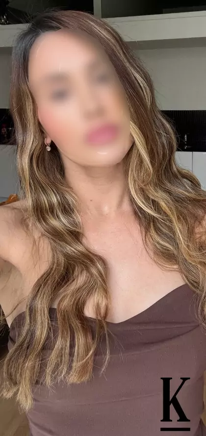 stories-slider-content