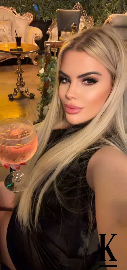 stories-slider-content