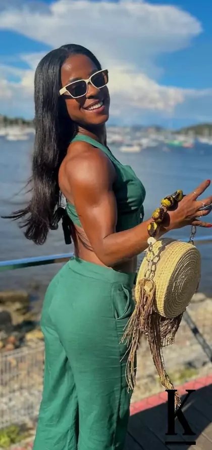 stories-slider-content