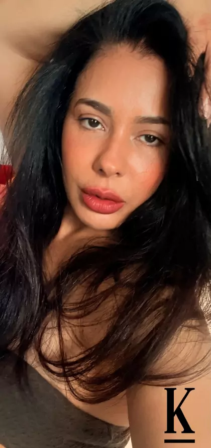 stories-slider-content