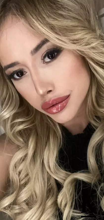 stories-slider-content