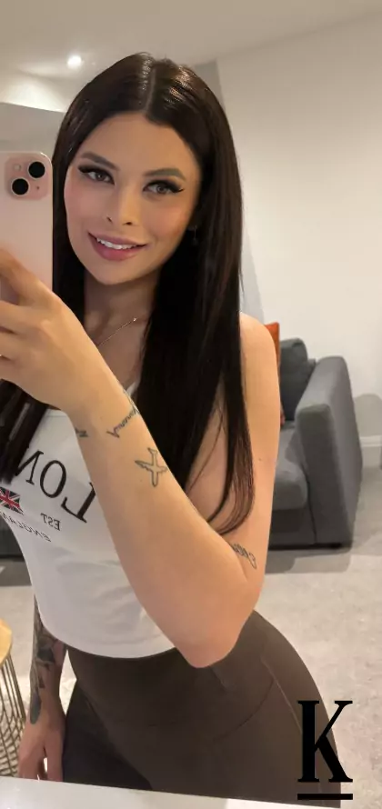 stories-slider-content