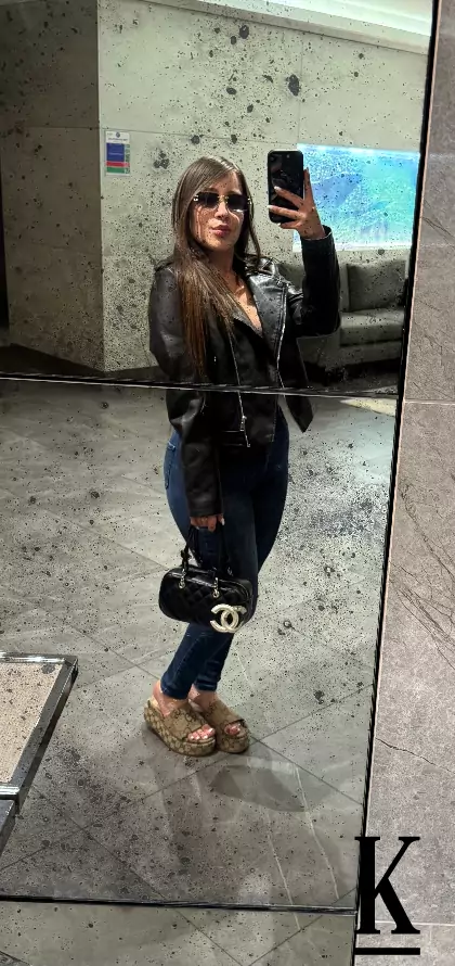 stories-slider-content