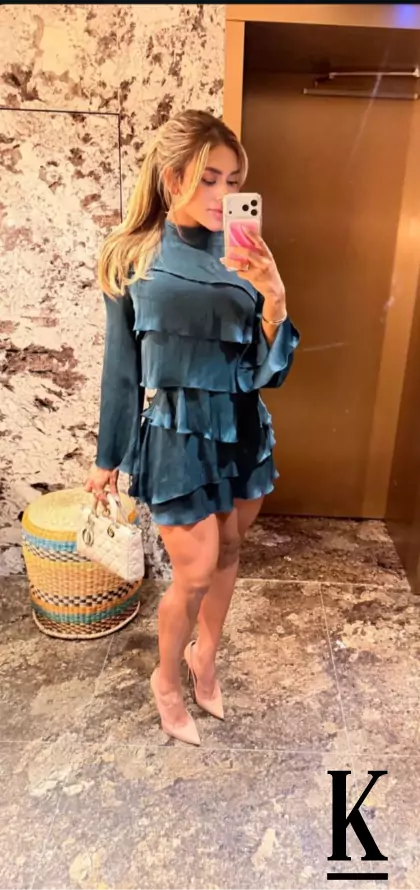 stories-slider-content