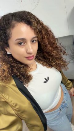 Elodie - Independent model in Hackney